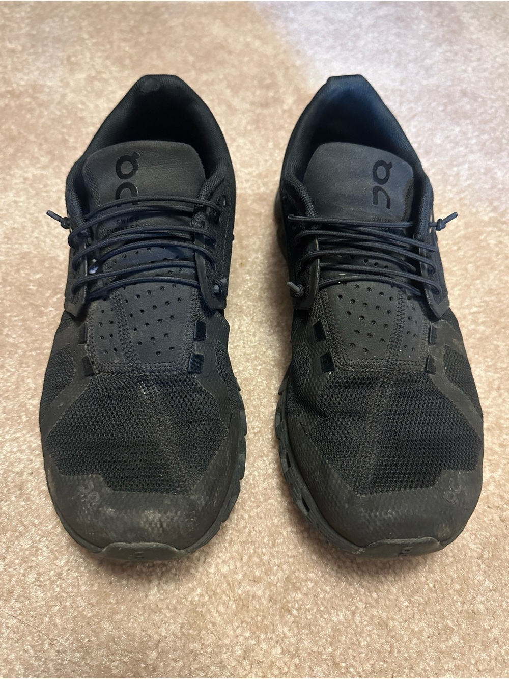 On Running Black woman’s Athletic Running Shoes size 9